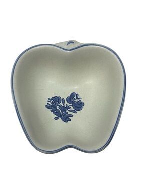Vintage PFALTZGRAFF YORKTOWNE Apple Shaped Dish Bowl 5.5” USA Blue Stoneware
